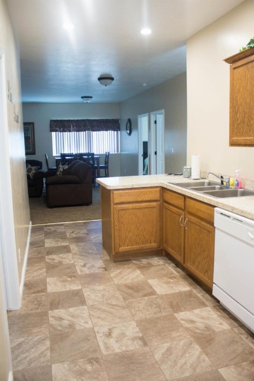 Henrie's Hideout image 8